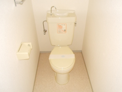 メゾン・ド・レスカール Aのトイレ