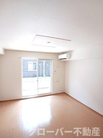 スワン　ＫＩＴＡＭＵＲＡ　Ｃの居間・リビング