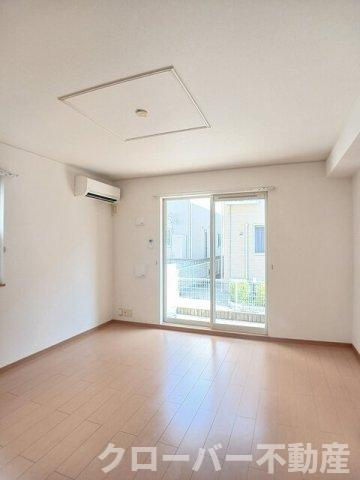 スワン　ＫＩＴＡＭＵＲＡ　Ｃの居間・リビング