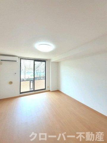 ソレアード太田　Ｂの居間・リビング