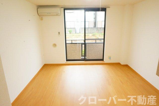 ソレアード太田　Ｂの居間・リビング