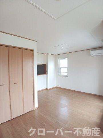 ドエルエバーグリーンＣの居間・リビング