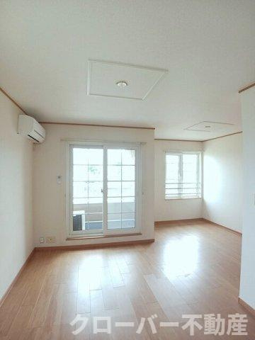 ドエルエバーグリーンＣの居間・リビング