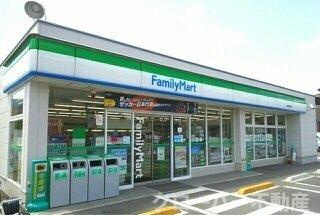 リーヴメゾン北館　Ａの周辺|ファミリーマート鶴市明見店さんまで340m