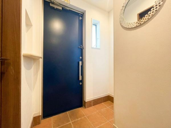 【玄関】 | 玄関回りも綺麗にまとまっています
※空室時のイメージとなります。