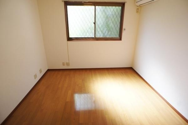 【寝室】 | パレーシャル玉川