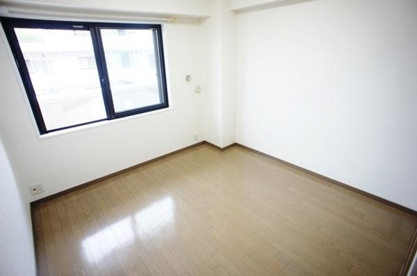 【洋室】 | トライダント翠耀館