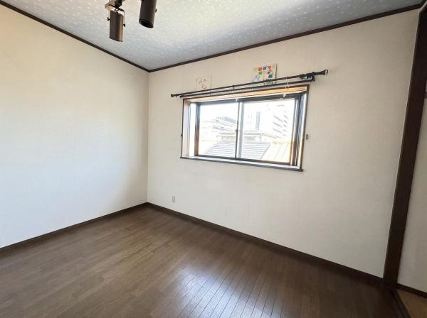 【洋室】 | 守口市藤田町5丁目　中古戸建 | こちらの画像は、AIを用いて家具を消しております。