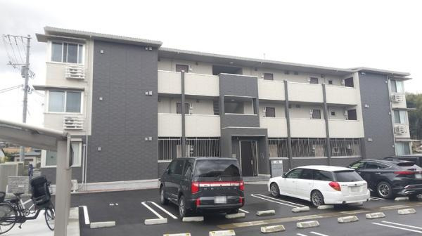 カーサ・エテルノ西津田Aの外観