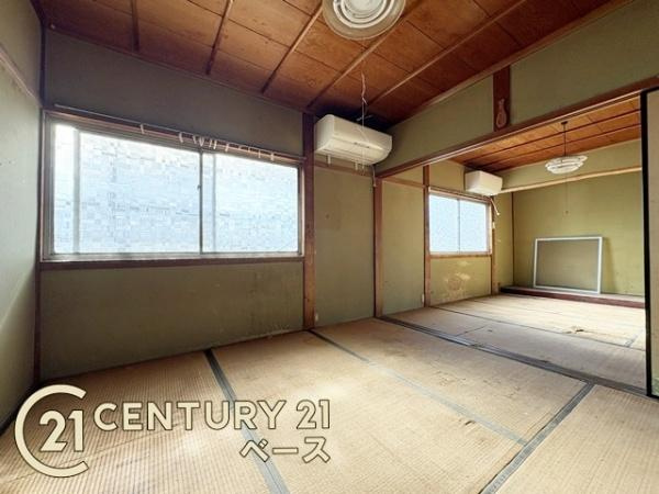 大和高田市藤森　一戸建の和室|■現地撮影写真■２部屋続きの和室は襖を開けると開放的です！

