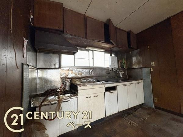 大和高田市藤森　一戸建のキッチン|■現地撮影写真■キッチンで快適お料理！