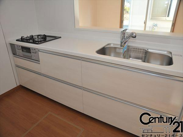 奈良市あやめ池北３丁目の新築一戸建の内観：施工例|■家族とのコミュニケーションがとりやすい人気のカウンターキッチン！■