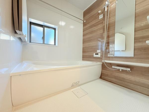 鎌倉市手広６丁目の新築一戸建の浴室