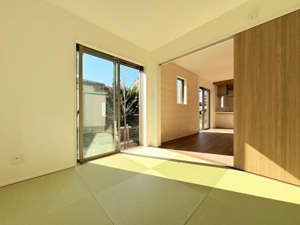 鎌倉市手広６丁目の新築一戸建の居間・リビング