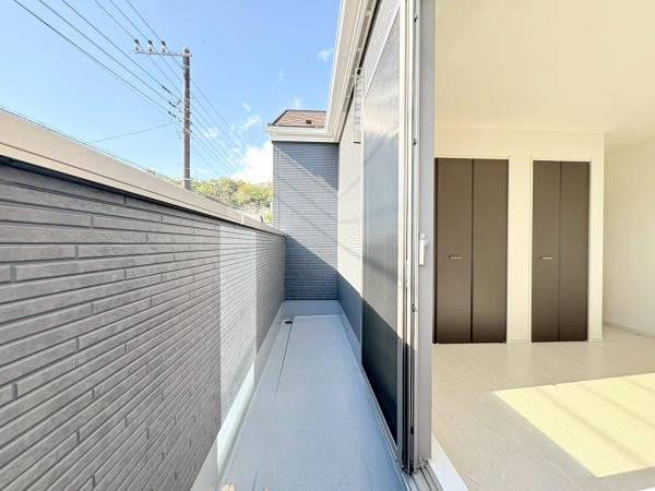横浜市金沢区高舟台２丁目の新築一戸建のバルコニー