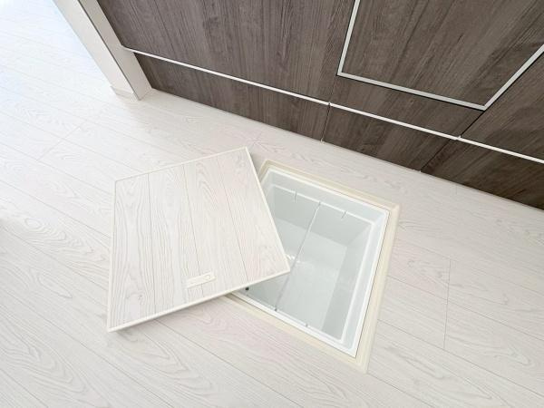 横浜市金沢区高舟台２丁目の新築一戸建の収納