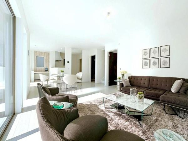 横浜市金沢区高舟台２丁目の新築一戸建の居間・リビング|※家具類はCGイメージです。