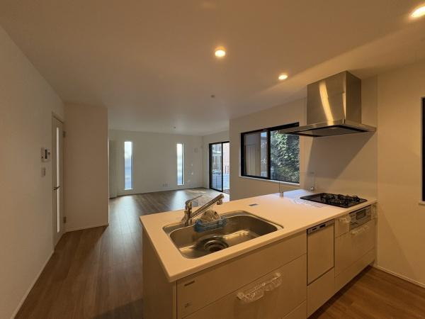 横浜市鶴見区梶山１丁目の新築一戸建の居間・リビング