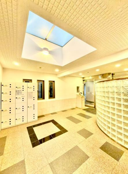 ナイスアーバン新川崎ステイツのエントランス|共有部も素敵です。