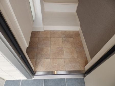 【玄関】 | メルヴィオス