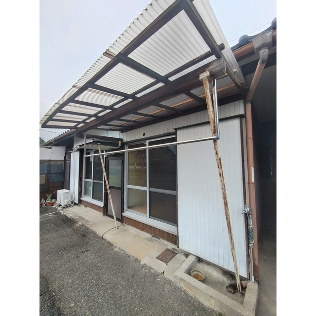 水海道3丁目7番24号長屋住宅のバルコニー|洗濯干場