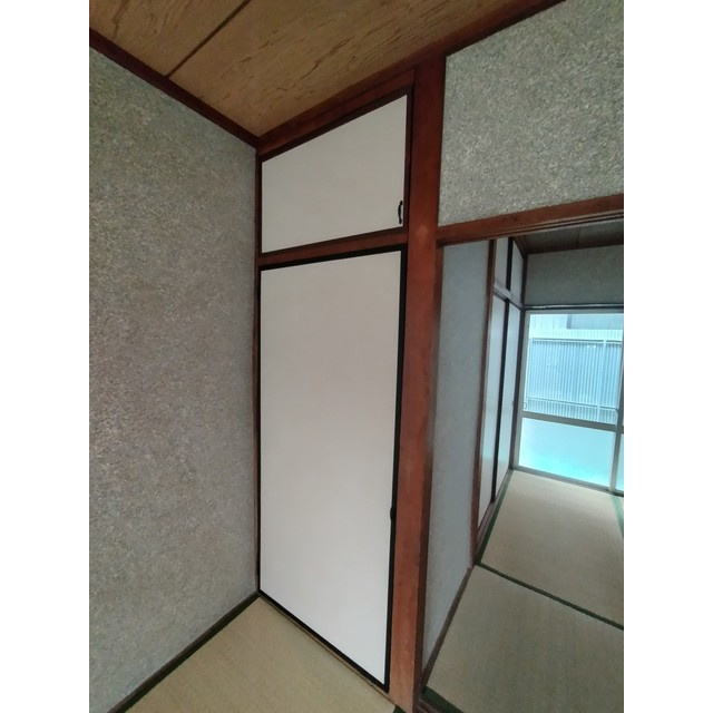 水海道3丁目7番24号長屋住宅の収納|南和室部