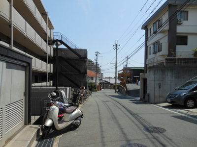 【周辺】 | シャルム千里丘 | 前面道路
