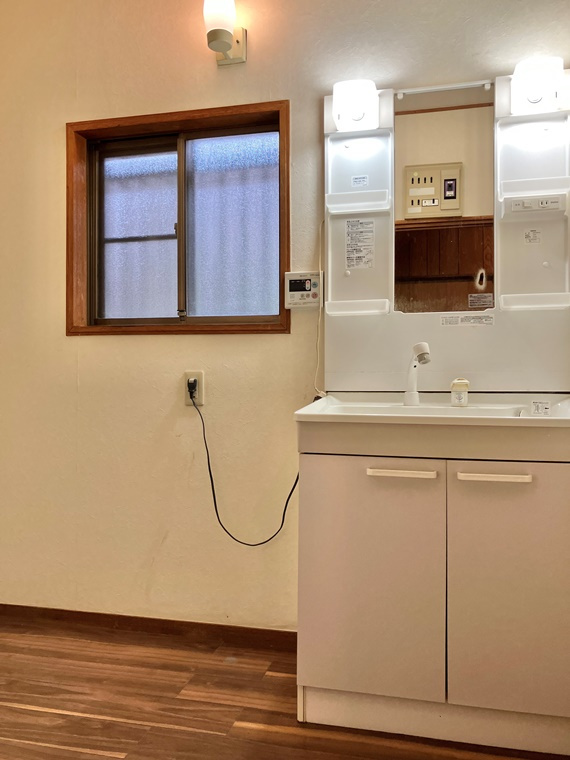 北入曽戸建の洗面所|忙しい朝には欠かせない洗面所です