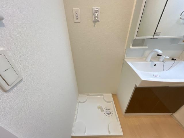 ヴァンベールのその他|洗濯機置場