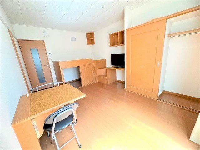 レオパレストゥモローの居間・リビング|備品種類やサイズは部屋により異なります。