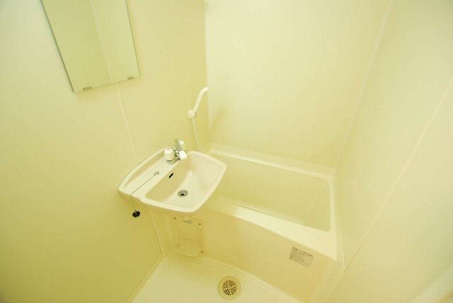 レオネクストアルカディアⅡの浴室|同タイプ写真の為、現況優先致します。