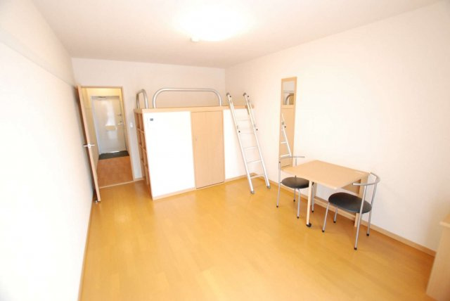 レオネクストアルカディアⅡの居間・リビング|同タイプ写真の為、現況優先致します。