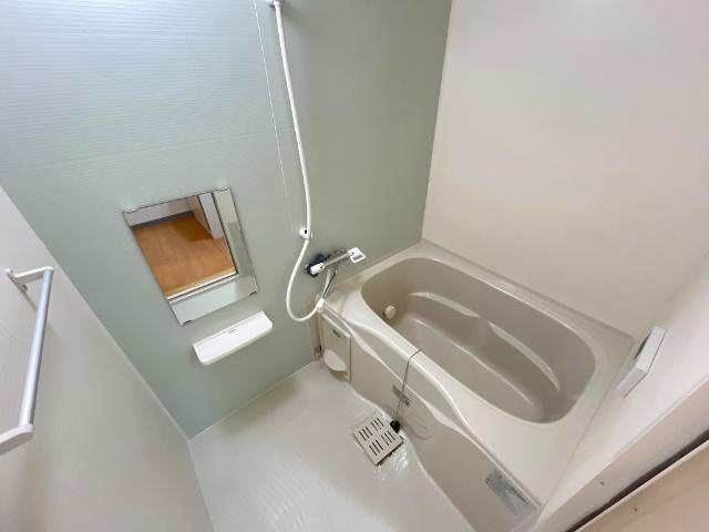 Au Soleil（オーソレイユ）の浴室|バス