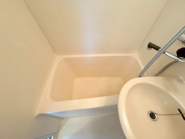 リアライズ西淡路の浴室