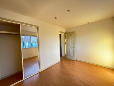 【内装】 | ソレイユＡ | 洋室