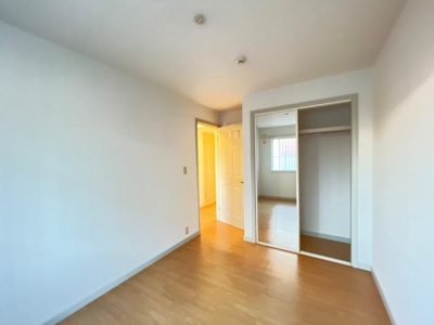 【内装】 | ソレイユＡ | 洋室