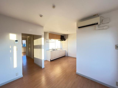 【居間・リビング】 | ソレイユＡ | リビング