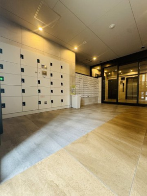 【エントランス】 | リヴィアス大阪EAST