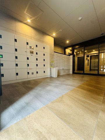 【エントランス】 | リヴィアス大阪EAST