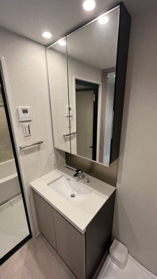 【洗面所】 | グランスイート麻布六本木