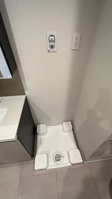 【設備】 | グランスイート麻布六本木 | 室内洗濯機置場