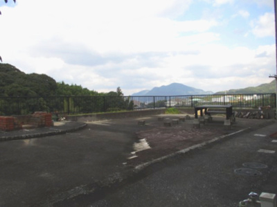 【庭】 | 志井鷹羽台6番3号（B-9）