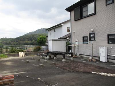 【庭】 | 志井鷹羽台6番3号（B-9）