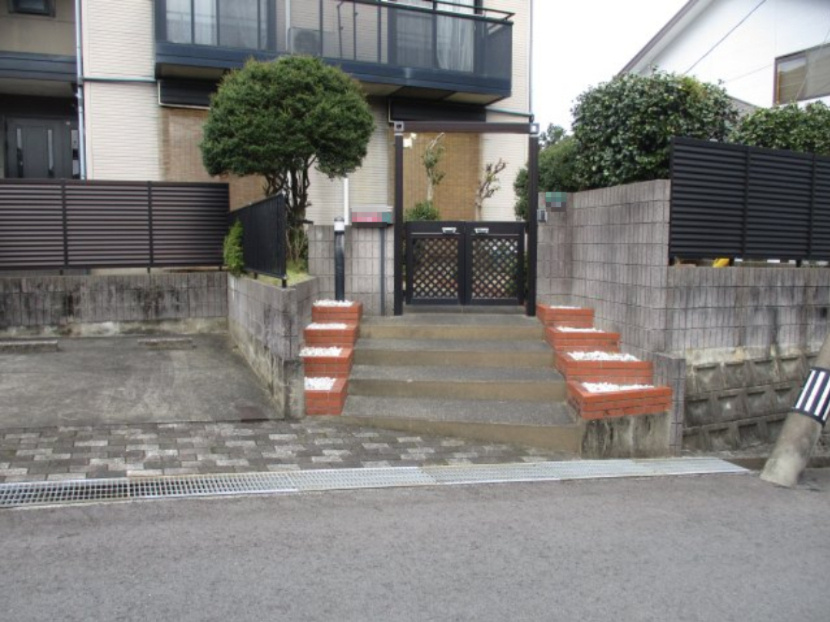 志井鷹羽台6番3号（B-9）の外観
