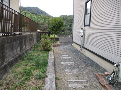 【庭】 | 志井鷹羽台6番3号（B-9）