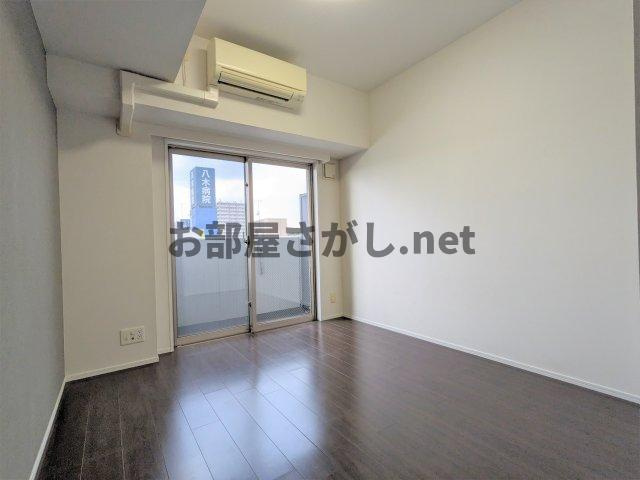 プレミアムキューブ東十条アリアの居間・リビング