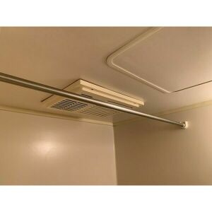 SurplusOne大島の内装