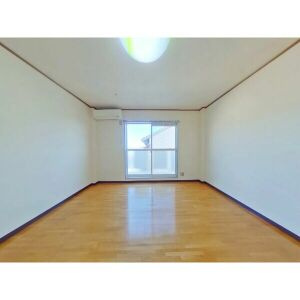 SurplusOne大島の居間・リビング