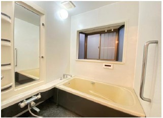 東区山木戸2丁目　中古戸建の浴室