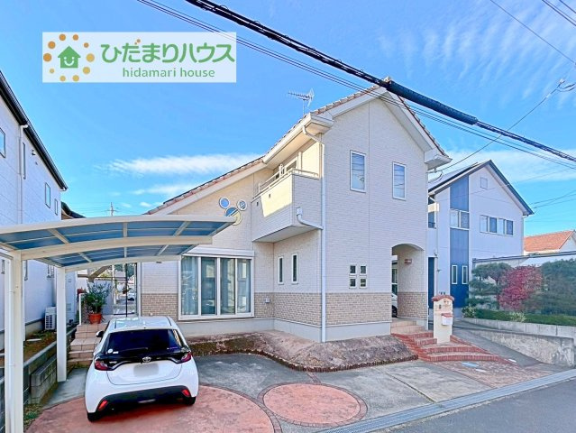 【外観】 | つくば市山中　中古戸建 | 京セラ製太陽光5.6ｋｗ採用！オール電化×太陽光発電で環境にもお財布に優しいお家です(^^♪